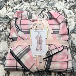 NEW Victoria's Secret Pink and Gray Plaid Flannel Pajama Set